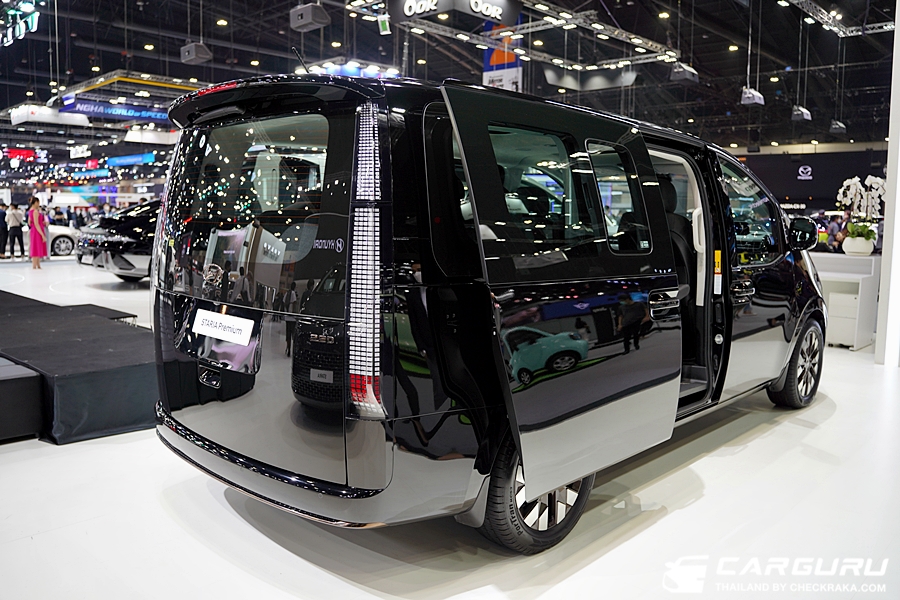 รูปภาพ ฮุนได Hyundai Staria Premium with sunroof (euro5) ปี 2024