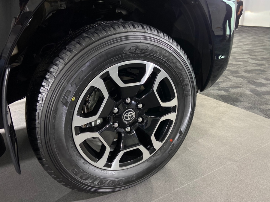 Toyota Revo Double Cab 4x4 2.8 High AT โตโยต้า รีโว่ ปี 2021 : ภาพที่ 3