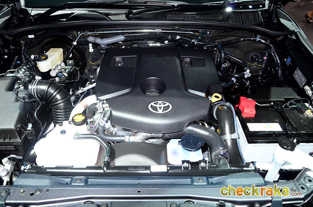 Toyota Fortuner 2.8V 2WD AT โตโยต้า ฟอร์จูนเนอร์ ปี 2015 : ภาพที่ 19