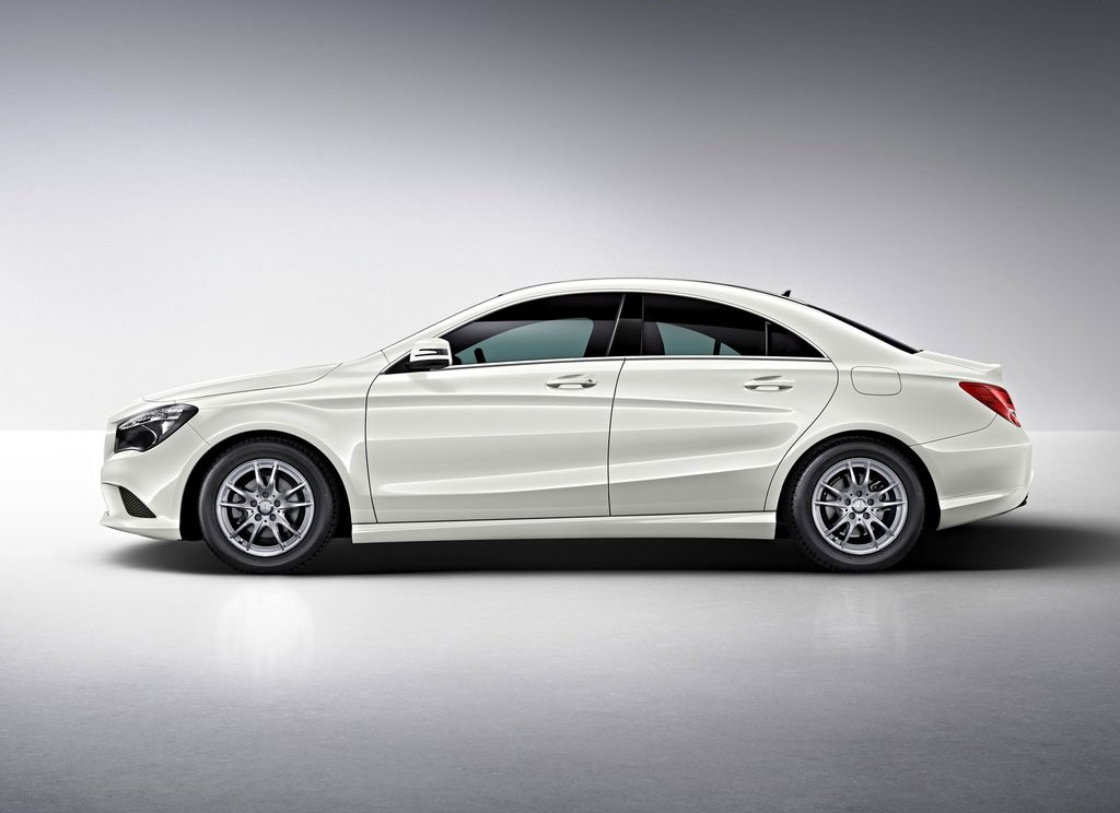 รูปภาพ เมอร์เซเดส-เบนซ์ Mercedes-benz CLA-Class CLA 180 Urban ปี 2015