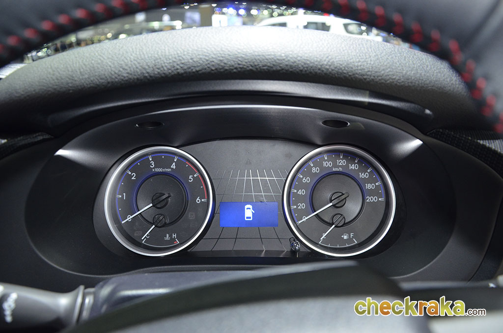 รูปภาพ โตโยต้า Toyota Revo Double Cab Prerunner 2X4 2.4 TRD Sportivo ปี 2016