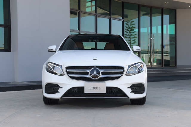 Mercedes-benz E-Class E 300 e Exclusive เมอร์เซเดส-เบนซ์ อี-คลาส ปี 2019 : ภาพที่ 20