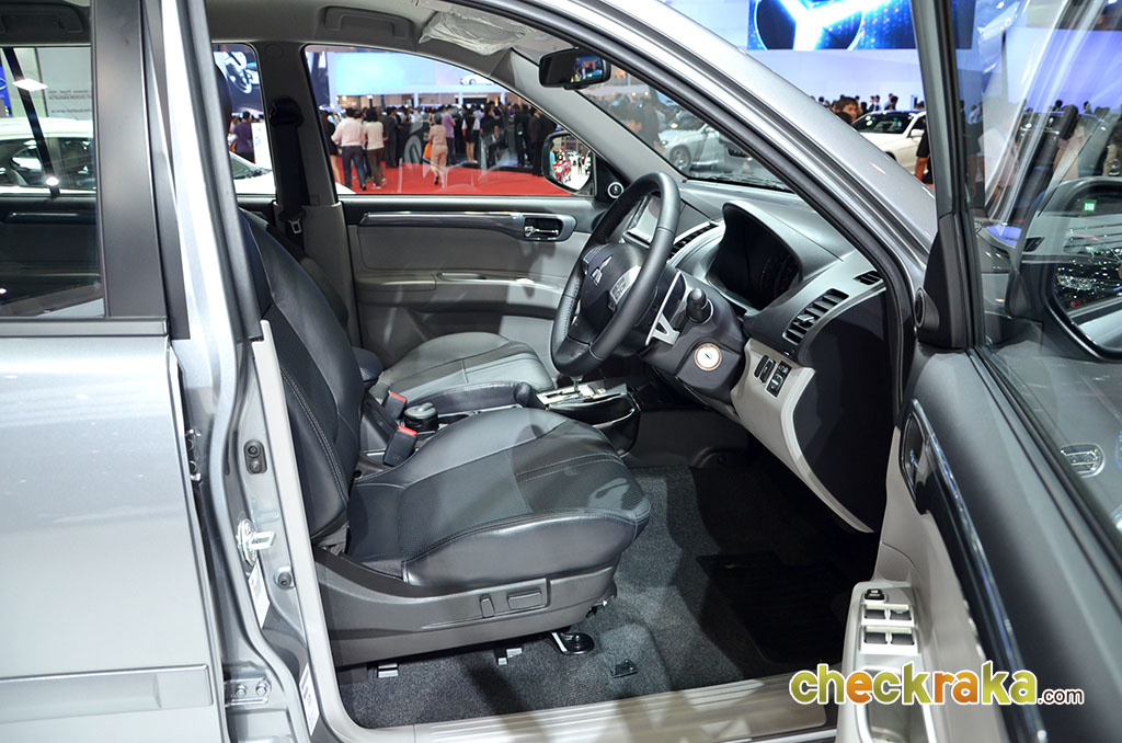 Mitsubishi Pajero Sport 2WD GT V6 มิตซูบิชิ ปาเจโร่ สปอร์ต ปี 2012 : ภาพที่ 12