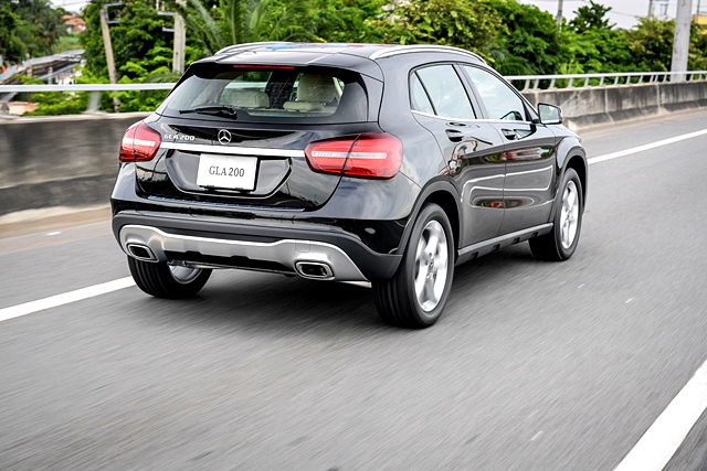 Mercedes-benz GLA-Class GLA 200 Urban MY 2017 เมอร์เซเดส-เบนซ์ จีแอลเอ-คลาส ปี 2017 : ภาพที่ 7