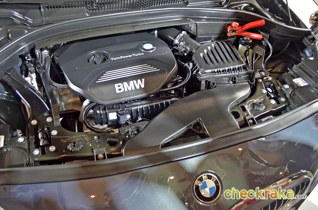 BMW Series 2 218i Gran Tourer Luxury บีเอ็มดับเบิลยู ซีรีส์ 2 ปี 2015 : ภาพที่ 18