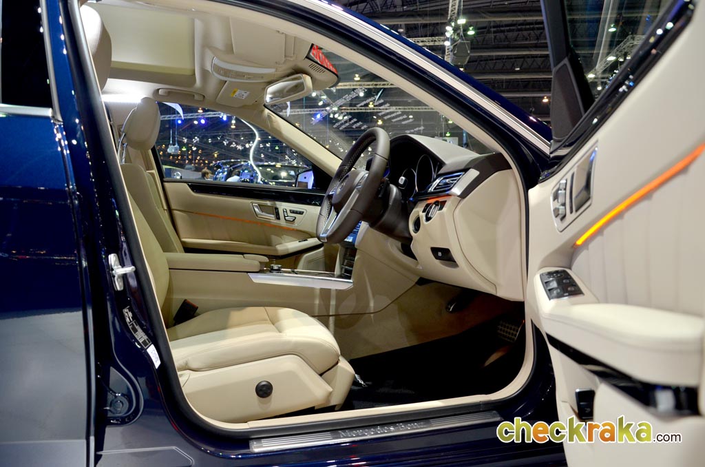 รูปภาพ เมอร์เซเดส-เบนซ์ Mercedes-benz E-Class E 300 BlueTEC Hybrid Estate AMG Dynamic ปี 2013