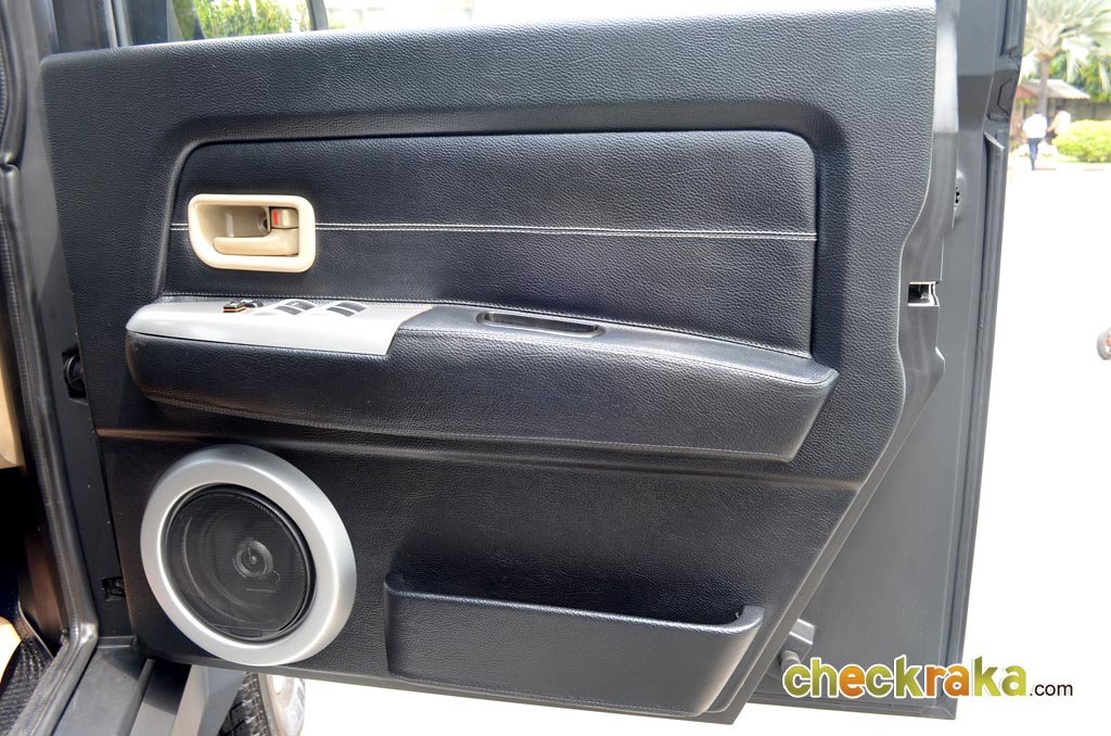 Thairung Transformer 2.5 2WD AT ไทยรุ่ง ทรานซ์ฟอร์เมอร์ ปี 2015 : ภาพที่ 8