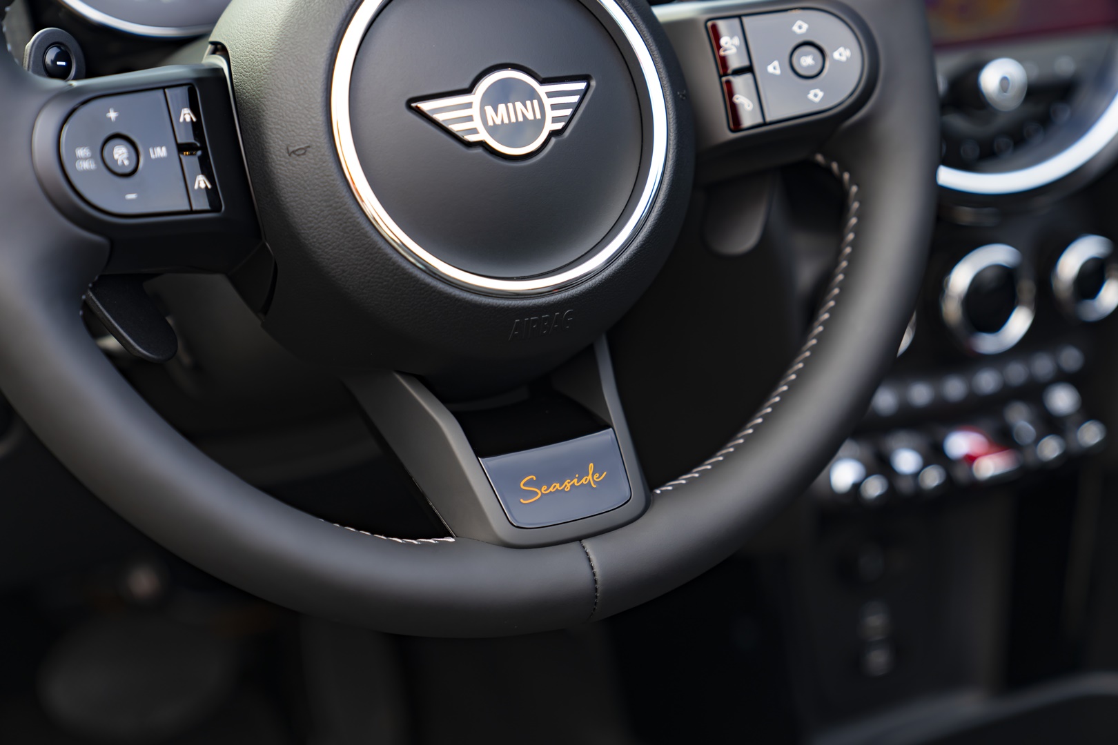 Mini Convertible Cooper S Seaside Edition มินิ คอนเวอร์ติเบิล ปี 2023 : ภาพที่ 7