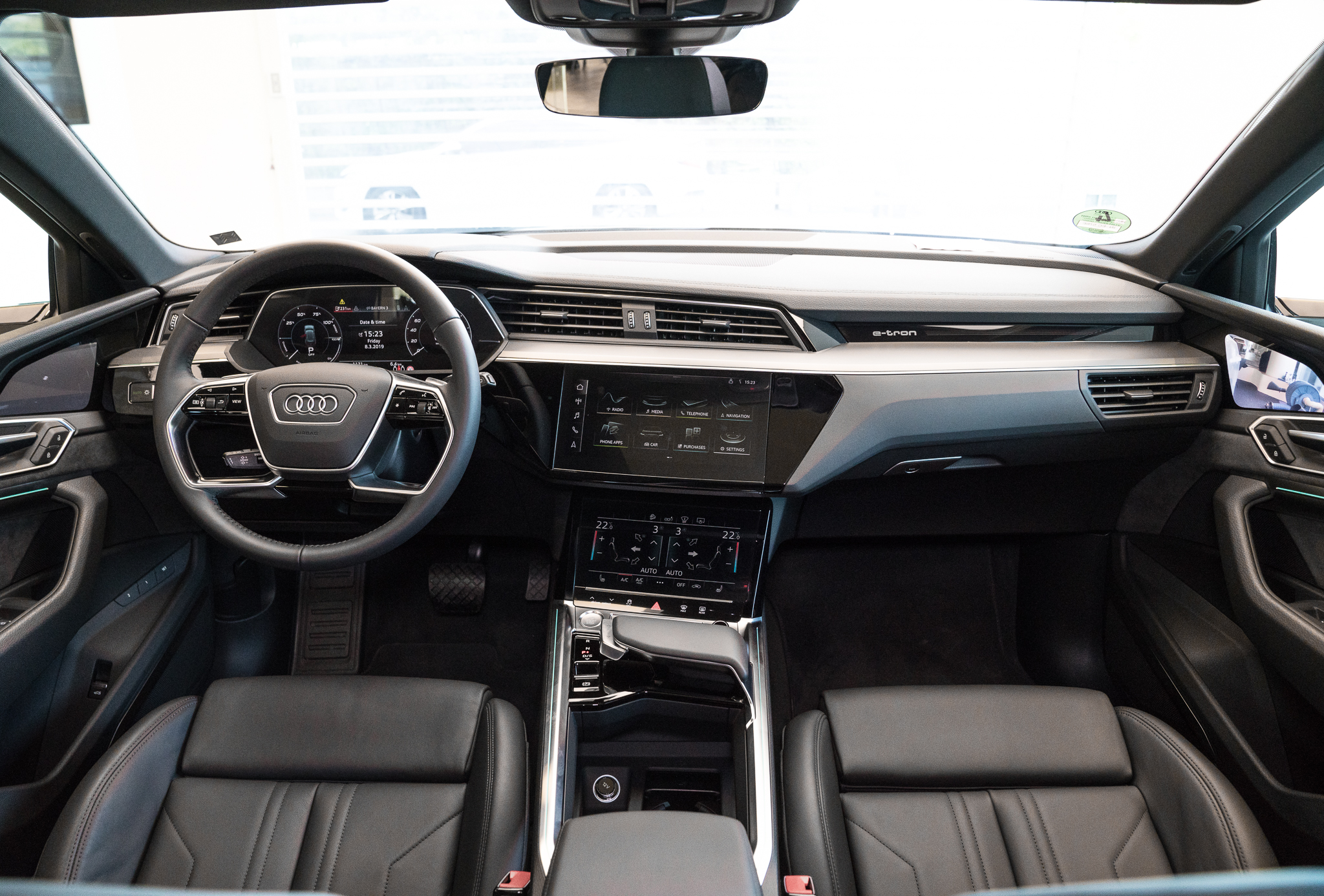 Audi e-tron 55 quattro 2019 อาวดี้ ปี 2019 : ภาพที่ 6