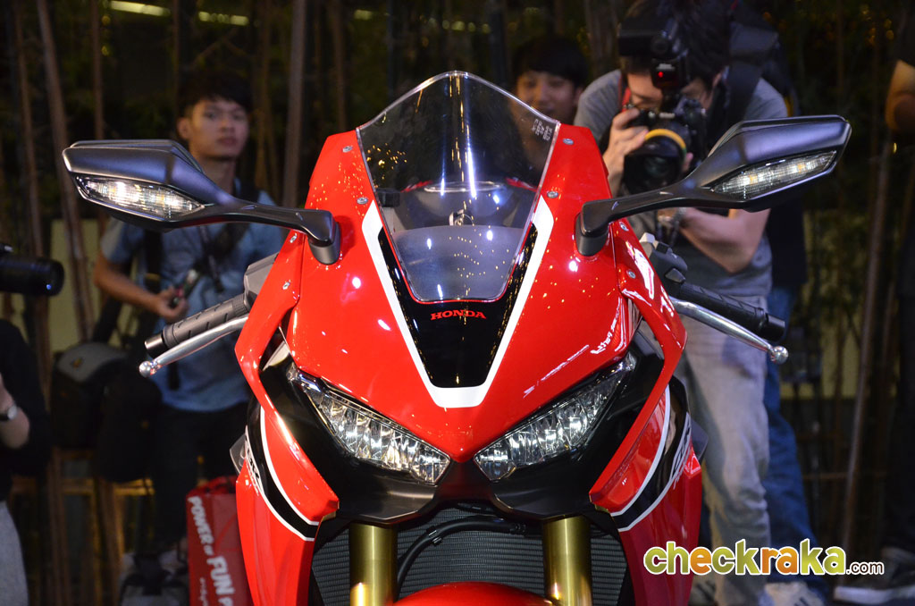 Honda CBR 1000RR ABS ฮอนด้า ซีบีอาร์ ปี 2017 : ภาพที่ 10