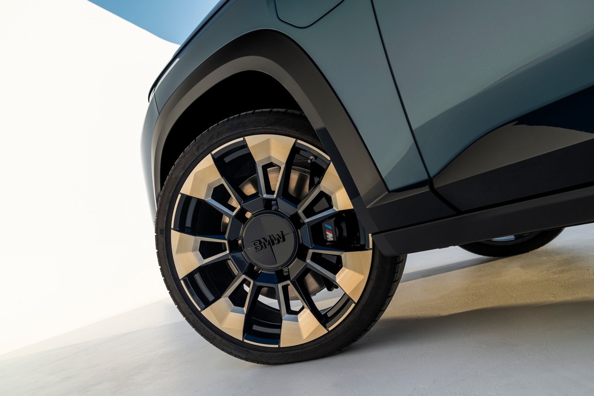 BMW XM PHEV บีเอ็มดับเบิลยู ปี 2023 : ภาพที่ 3