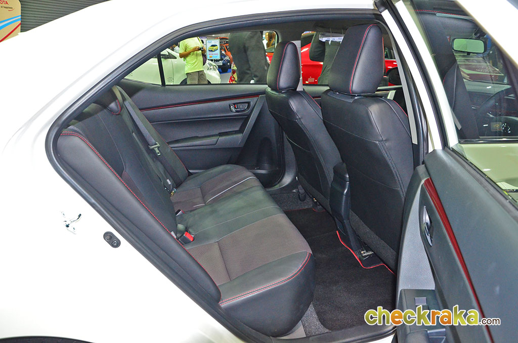 รูปภาพ โตโยต้า Toyota Altis (Corolla) 1.8 ESport Nurburgring Edition ปี 2015