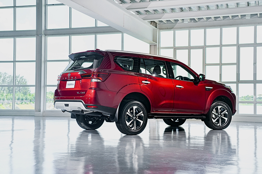 รูปภาพ นิสสัน Nissan Terra 2.3 VL 2WD 7AT MY2022 ปี 2021