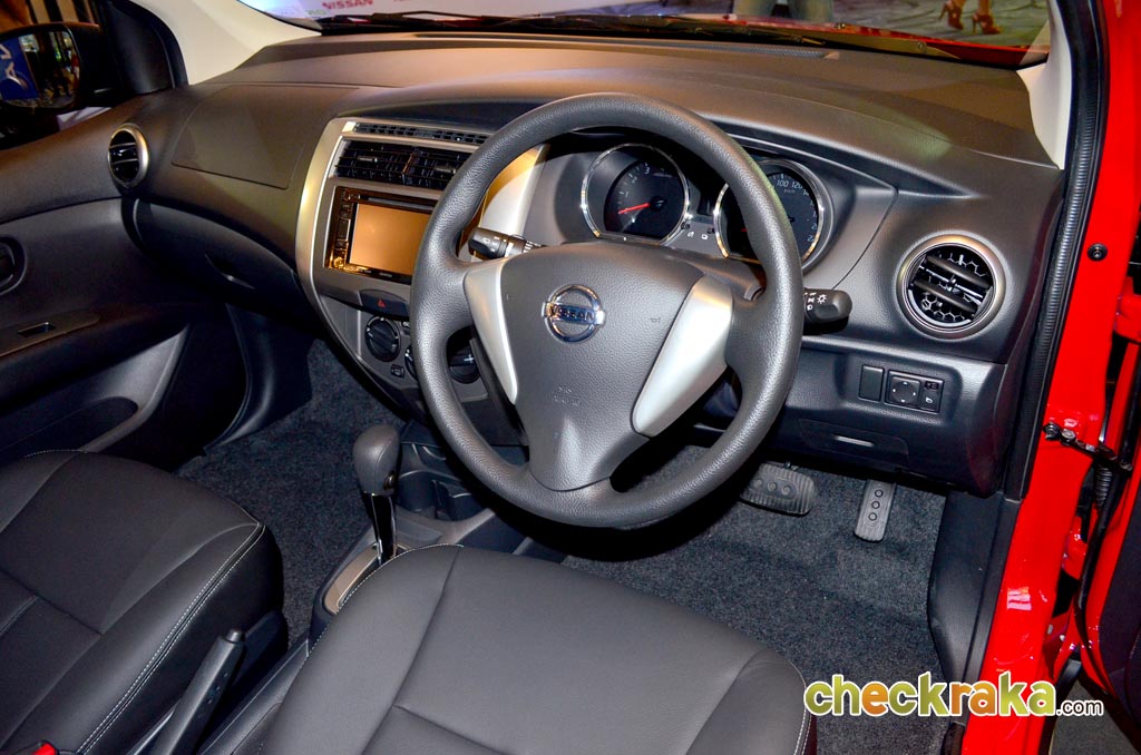 Nissan Livina 1.6 E CVT นิสสัน ลิวิน่า ปี 2014 : ภาพที่ 15