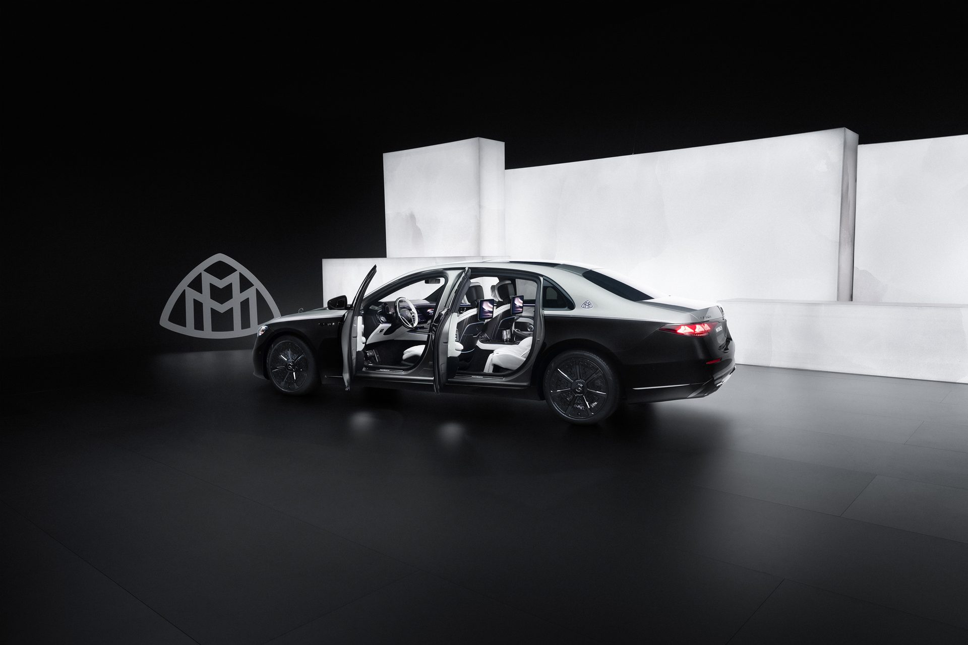 รูปภาพ เมอร์เซเดส-เบนซ์ Mercedes-benz-Maybach S 580 e Night Series-ปี 2026