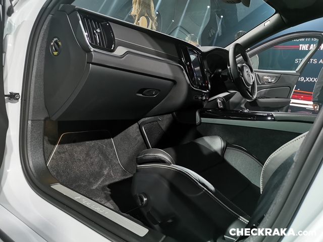 รูปภาพ วอลโว่ Volvo S60 Recharge Plug-in Hybrid Inscription Expression ปี 2022