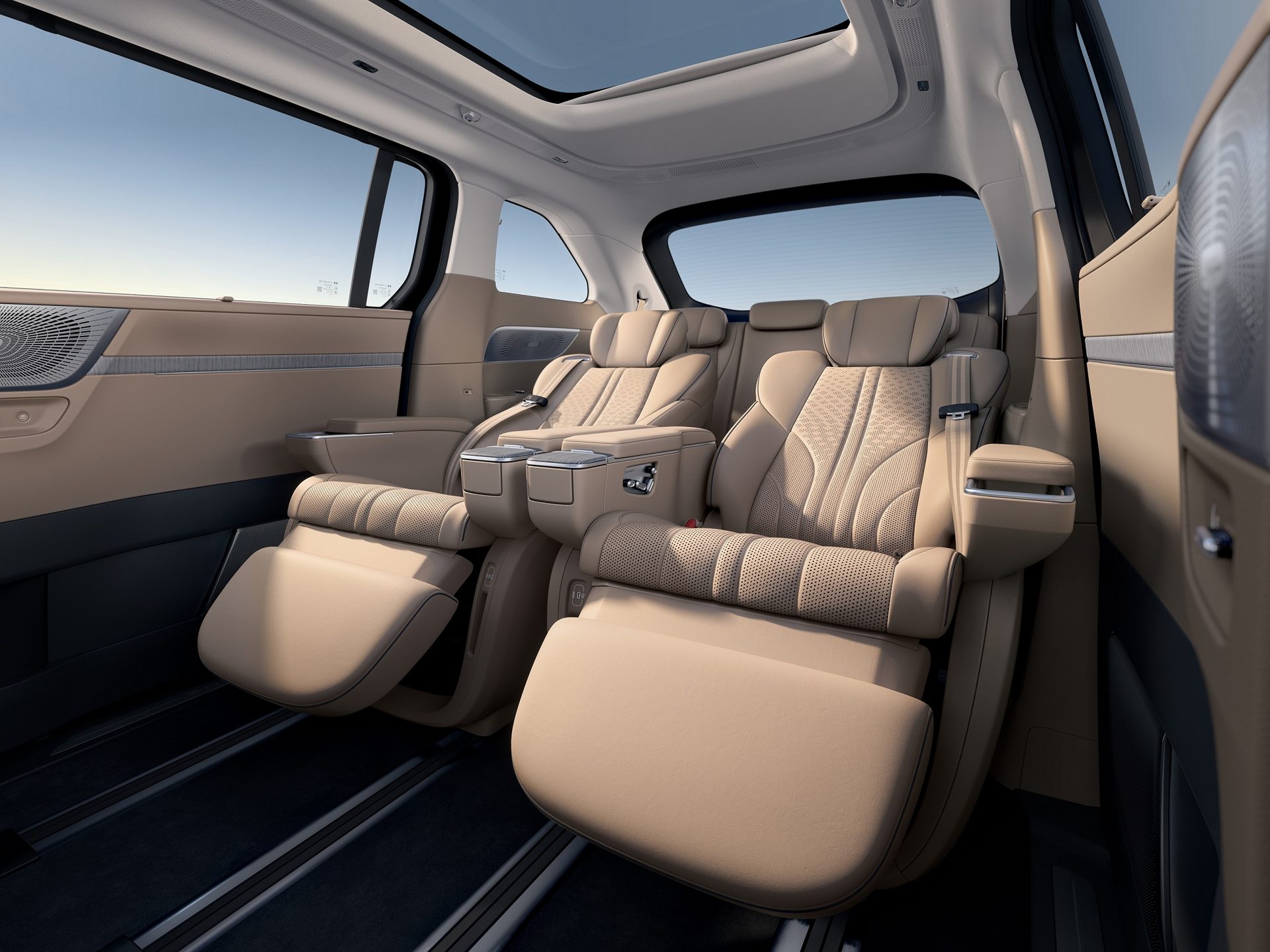 รูปภาพ เอ็กซ์เผิง Xpeng X9 Luxury AWD ปี 2026