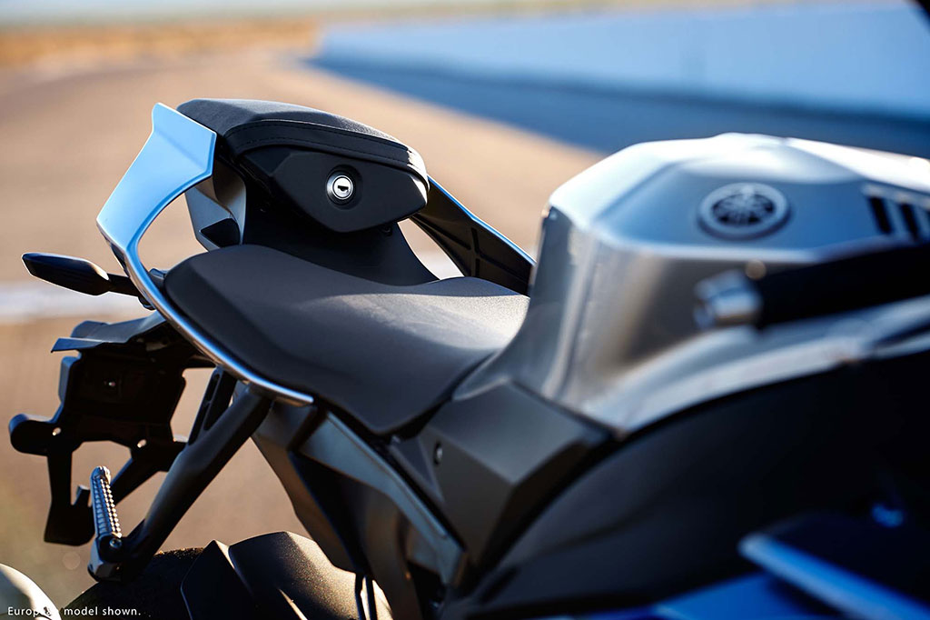 Yamaha YZF-R1 M Standard ยามาฮ่า วายแซดเอฟ-อาร์ 1 เอ็ม ปี 2015 : ภาพที่ 11
