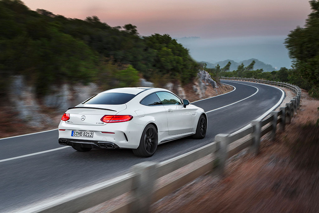 Mercedes-benz AMG C 63 S Coupe เมอร์เซเดส-เบนซ์ เอเอ็มจี ปี 2016 : ภาพที่ 4