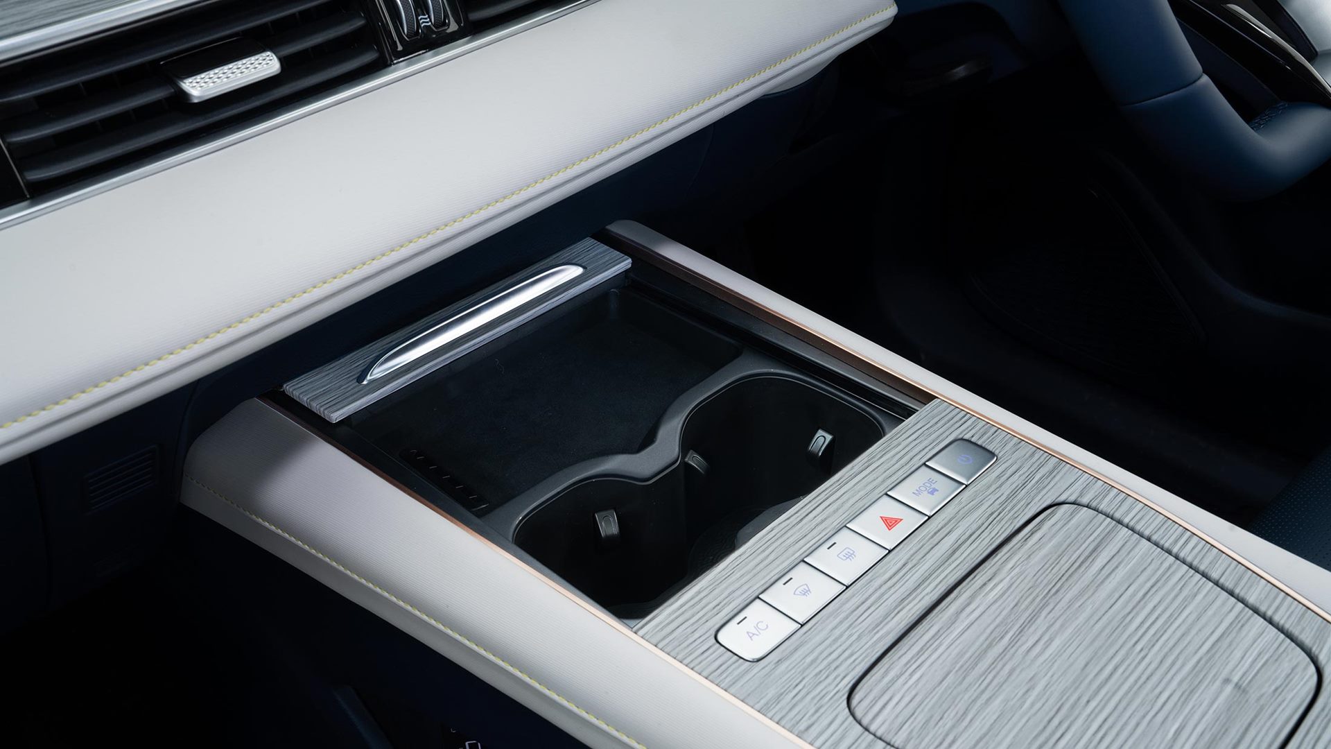 รูปภาพ โอโมดา Omoda C5 EV Long Range Max ปี 2024