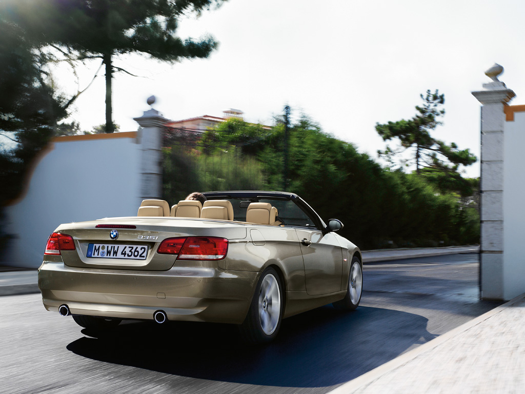 รูปภาพ บีเอ็มดับเบิลยู BMW Series 3 320i Convertible ปี 2010