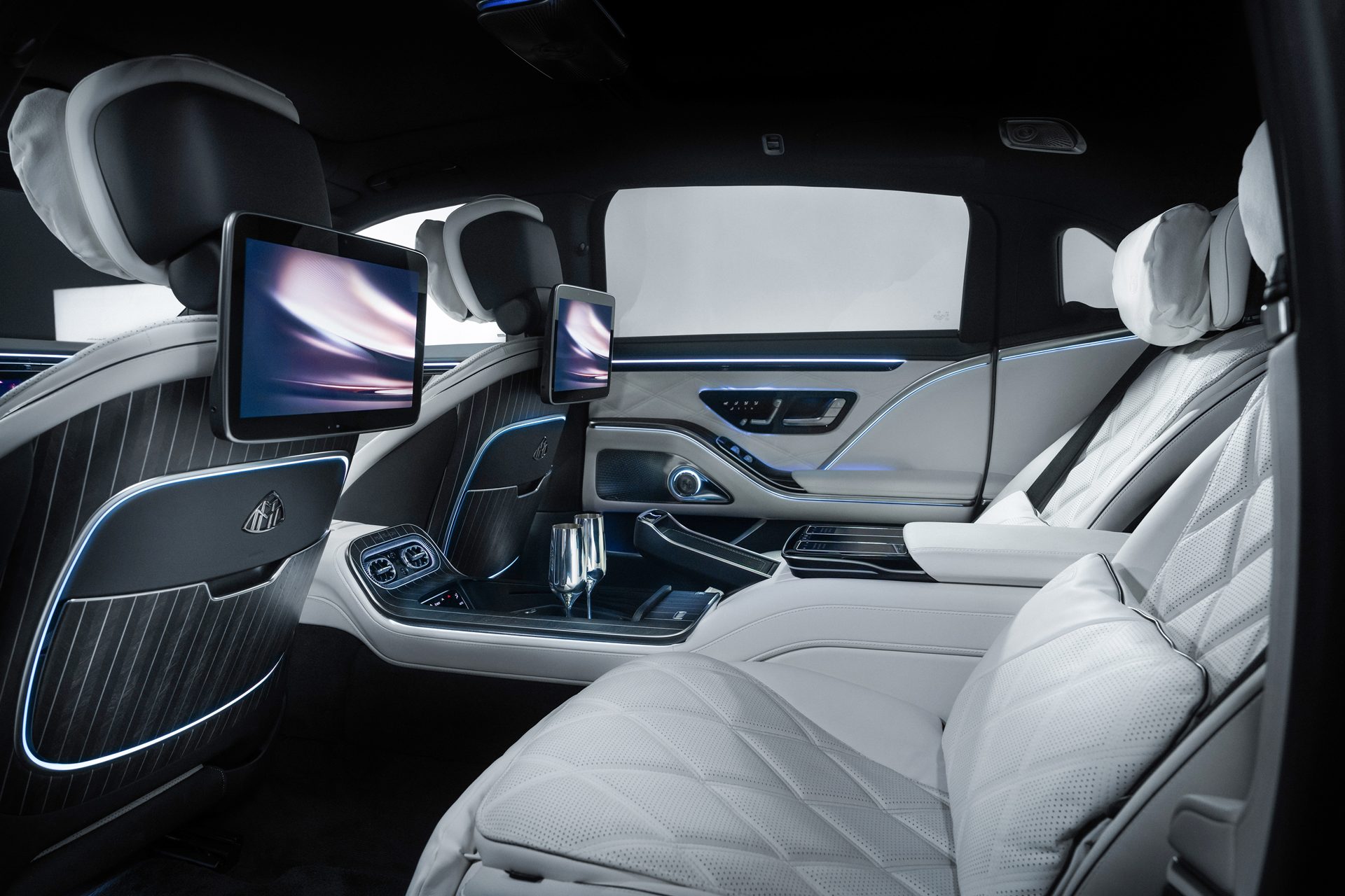 รูปภาพ เมอร์เซเดส-เบนซ์ Mercedes-benz-Maybach S 580 e Night Series-ปี 2026
