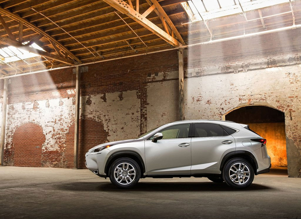 Lexus NX 300h Luxury เลกซัส เอ็นเอ็กซ์ ปี 2014 : ภาพที่ 2