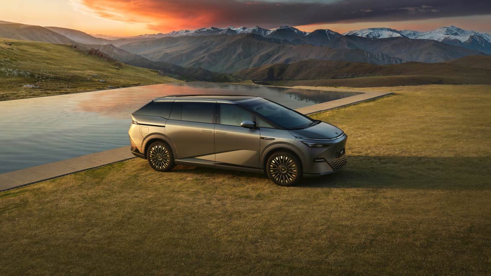 รูปภาพ เอ็กซ์เผิง Xpeng X9 Luxury Special Color Edition ปี 2025