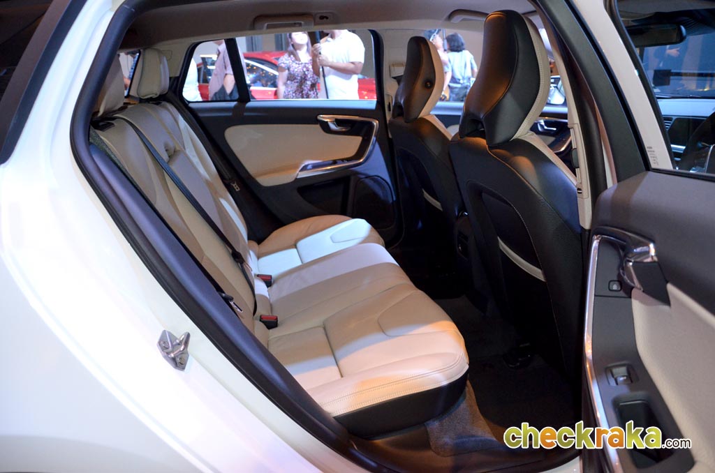 รูปภาพ วอลโว่ Volvo V60 T4F ปี 2013