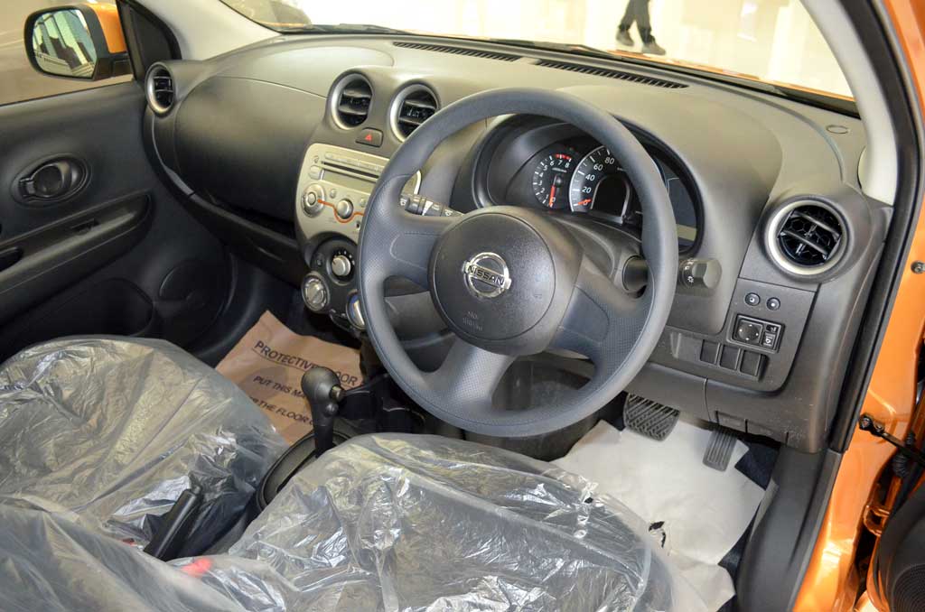 Nissan March VL CVT นิสสัน มาร์ช ปี 2012 : ภาพที่ 17