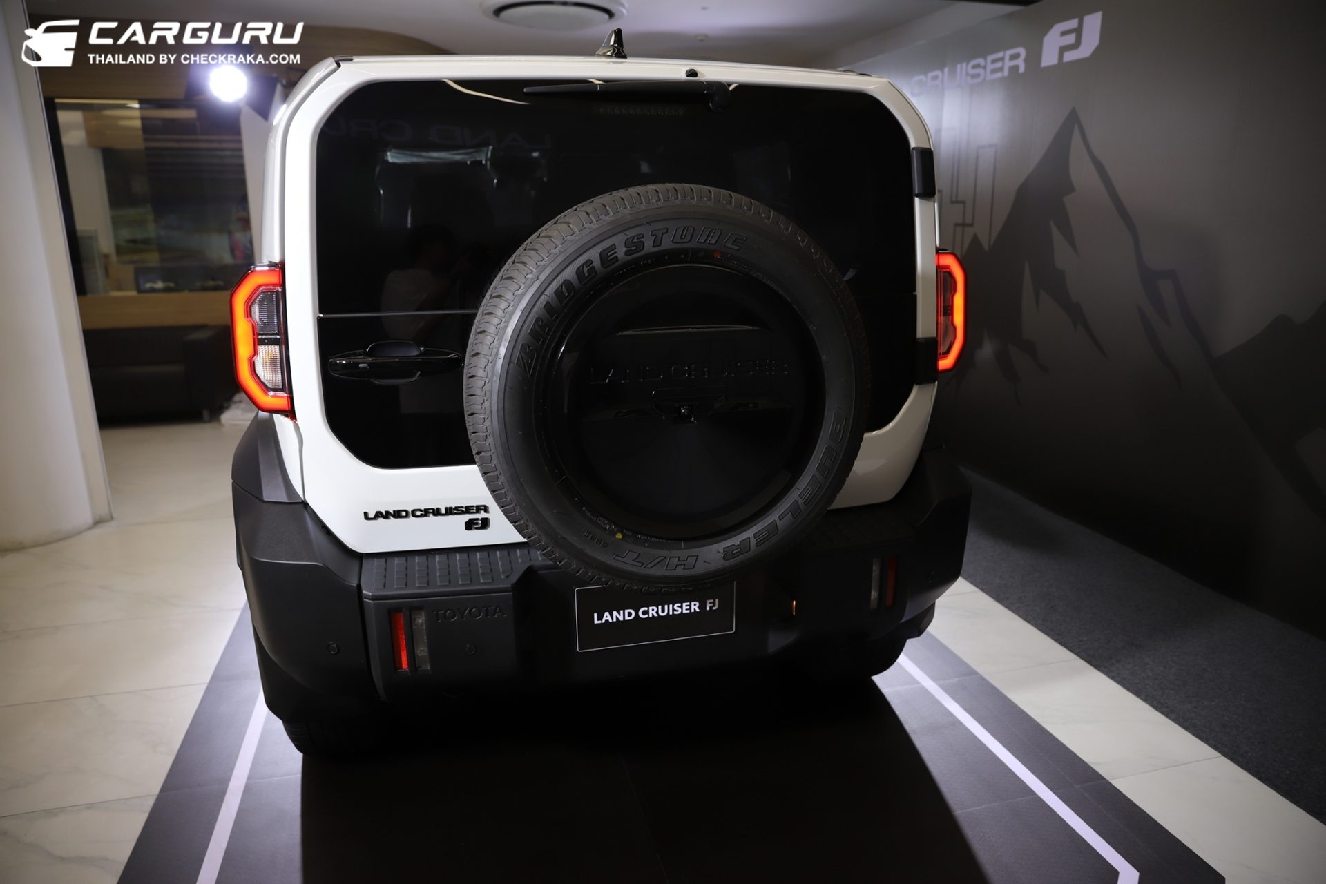 รูปภาพ โตโยต้า Toyota Land Cruiser FJ 4WD 2.7 ปี 2026