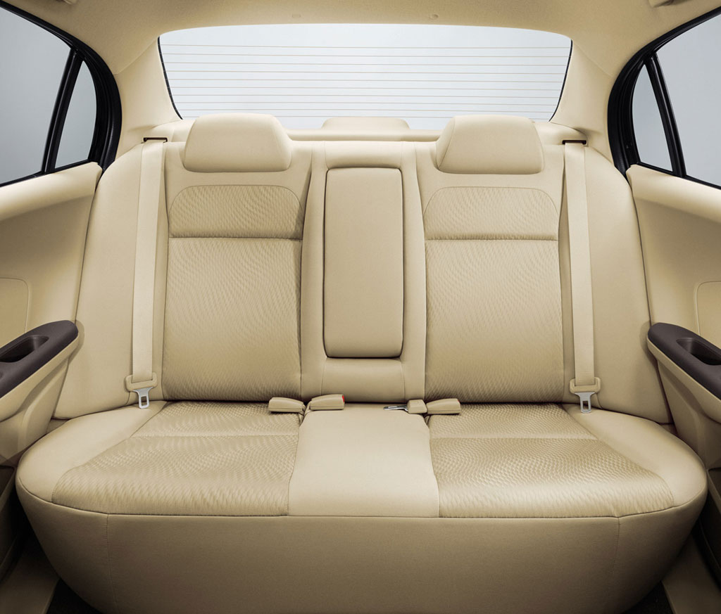 รูปภาพ ฮอนด้า Honda Brio Amaze S MT ปี 2012