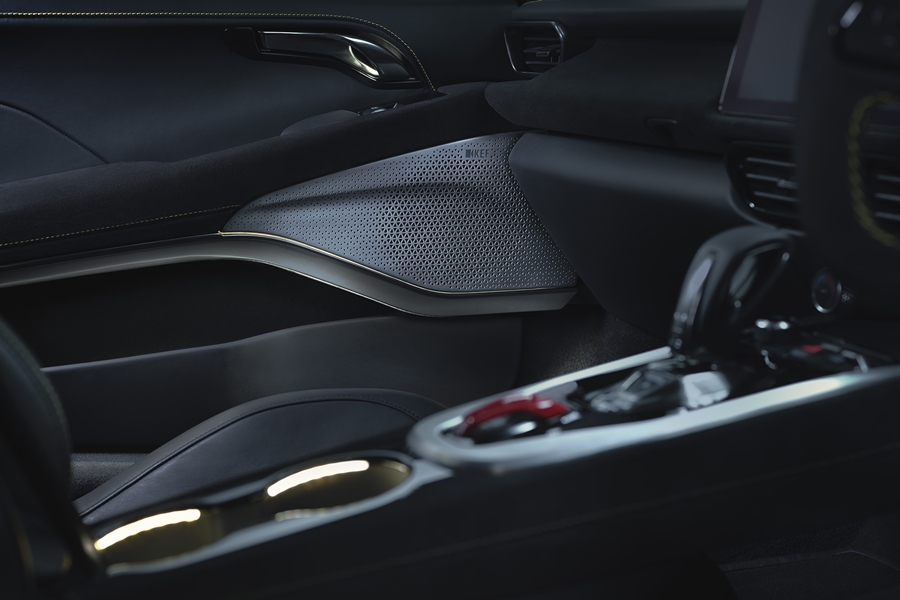 รูปภาพ โลตัส Lotus Emira First Edition ปี 2026