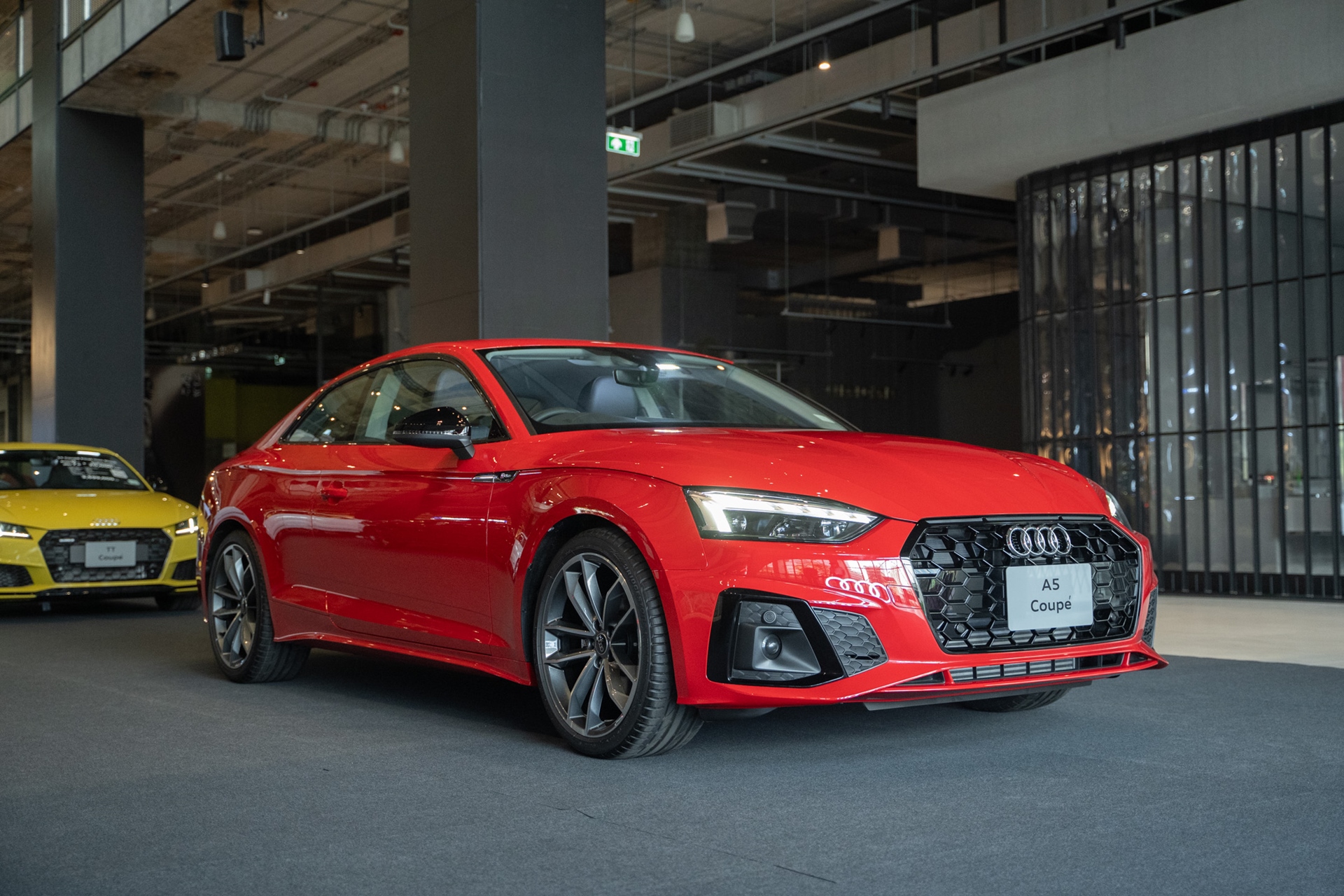 รูปภาพ อาวดี้ Audi A5 Coupé 45 TFSI quattro S line edition one ปี 2024