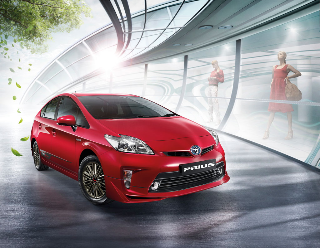 Toyota Prius TRD Sportivo II Standard โตโยต้า พรีอุส ปี 2012 : ภาพที่ 1