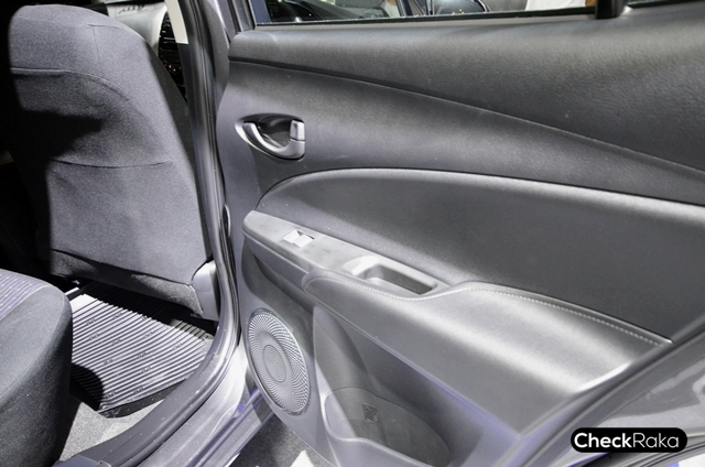 รูปภาพ โตโยต้า Toyota Yaris ATIV 1.2 J ปี 2017