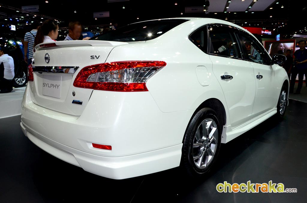 Nissan Sylphy 1.6 SV CVT นิสสัน ซีลฟี่ ปี 2015 : ภาพที่ 13