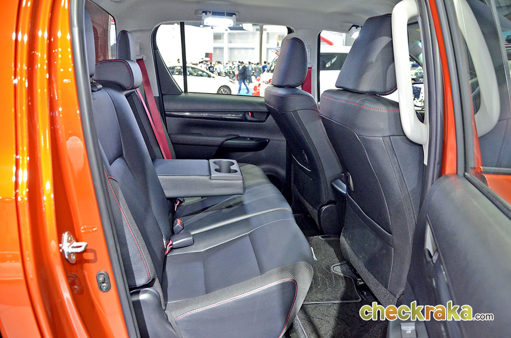 รูปภาพ โตโยต้า Toyota Revo Double Cab Prerunner 2X4 2.4 TRD Sportivo ปี 2016