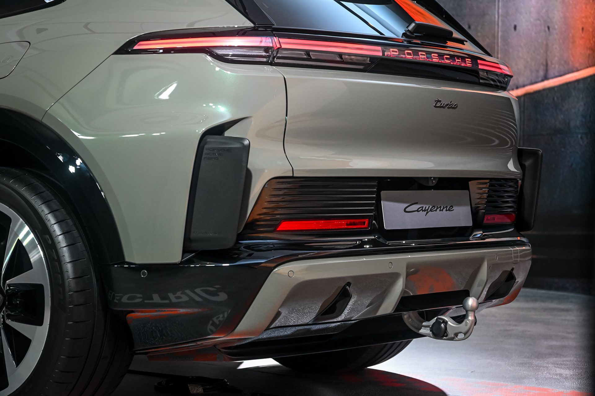 รูปภาพ ปอร์เช่ Porsche Cayenne Turbo Electric ปี 2026