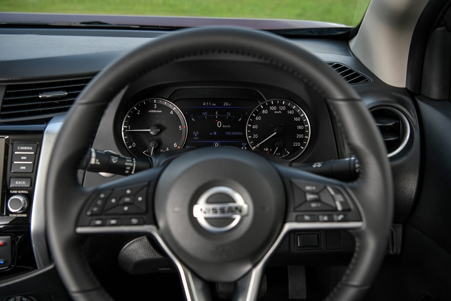 Nissan Navara Double Cab PRO-4X 4WD 7AT นิสสัน นาวาร่า ปี 2022 : ภาพที่ 5