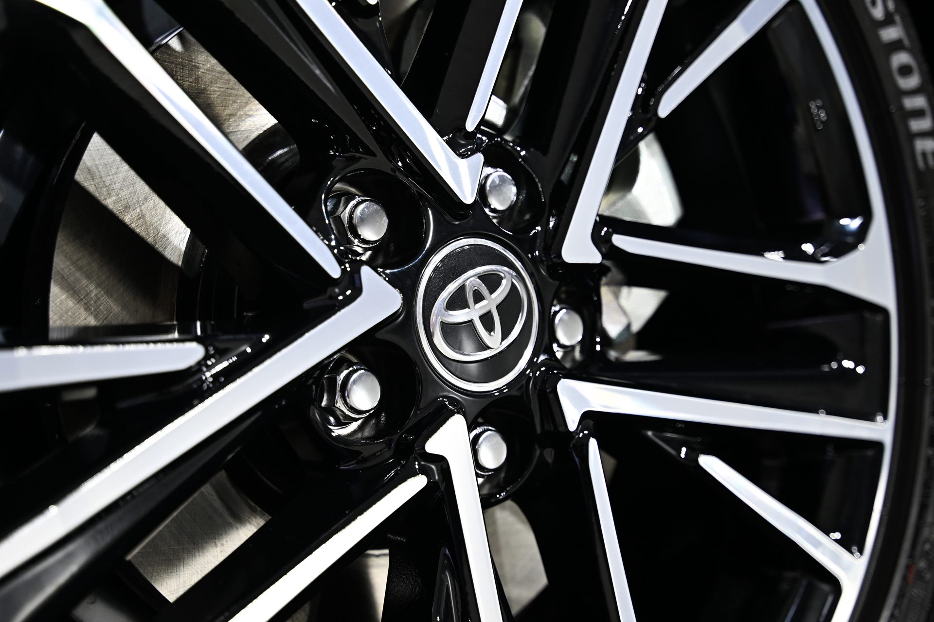 รูปภาพ โตโยต้า Toyota Camry HEV Premium ปี 2024