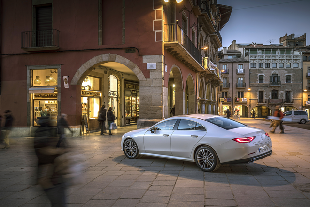 Mercedes-benz CLS-Class CLS 200 d AMG Premium เมอร์เซเดส-เบนซ์ ซีแอลเอส-คลาส ปี 2021 : ภาพที่ 3