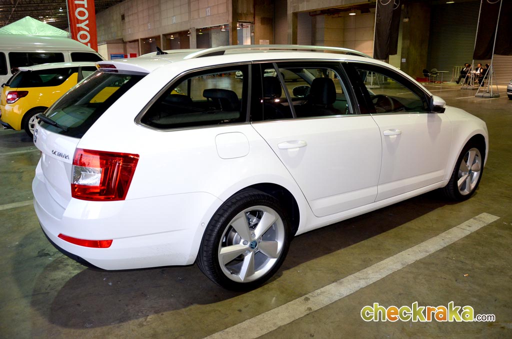 Skoda Octavia Combi 2.0 TDi สโกด้า ออคตาเวีย ปี 2013 : ภาพที่ 13