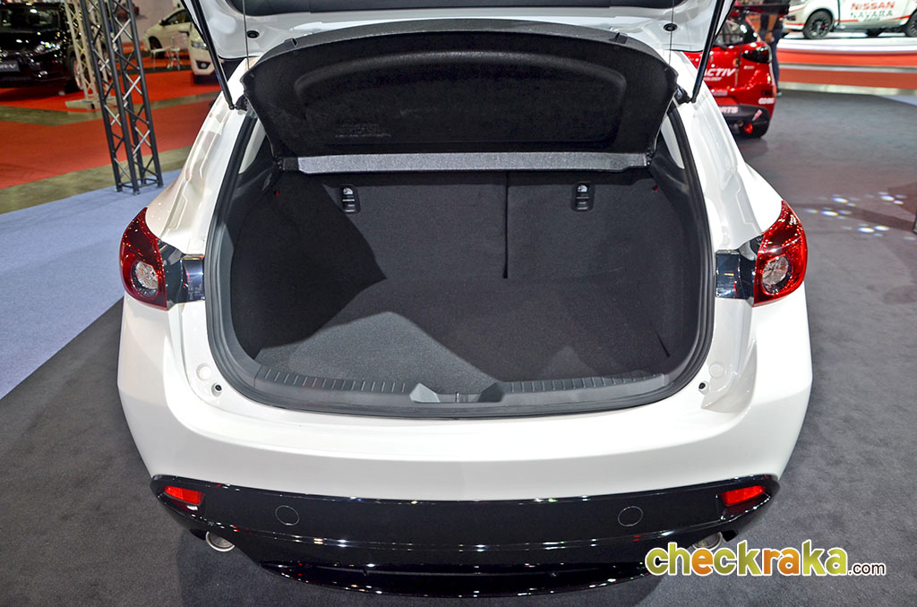 รูปภาพ มาสด้า Mazda 3 2.0 Sports Racing Series ปี 2015