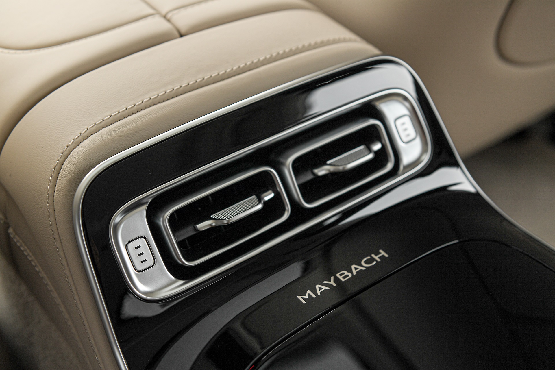 รูปภาพ เมอร์เซเดส-เบนซ์ Mercedes-benz Maybach S 580 e Premium ปี 2024