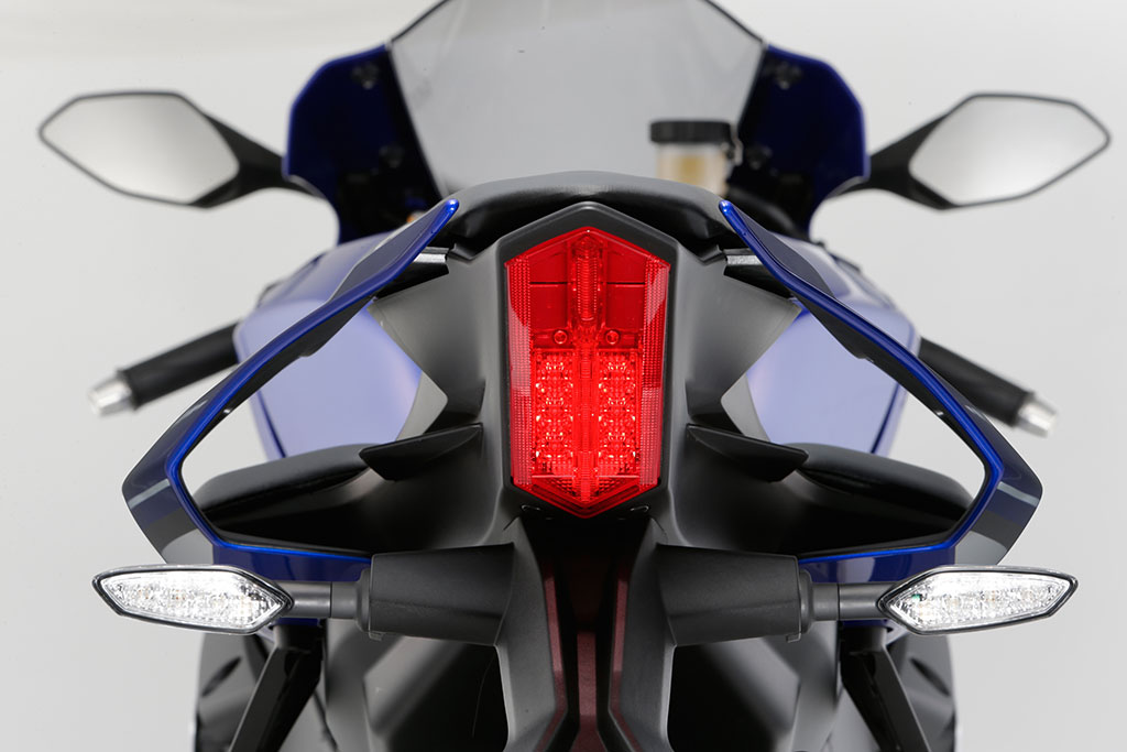 Yamaha YZF-R1 Standard ยามาฮ่า วายแซดเอฟ-อาร์1 ปี 2015 : ภาพที่ 12