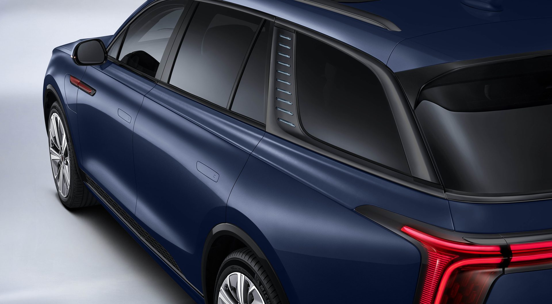 รูปภาพ หงษ์ฉี Hongqi-E-HS9 Standard-ปี 2026