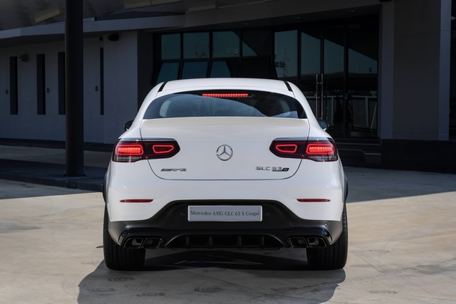 Mercedes-benz AMG GLC 63 S 4MATIC+ Coupe เมอร์เซเดส-เบนซ์ เอเอ็มจี ปี 2019 : ภาพที่ 4