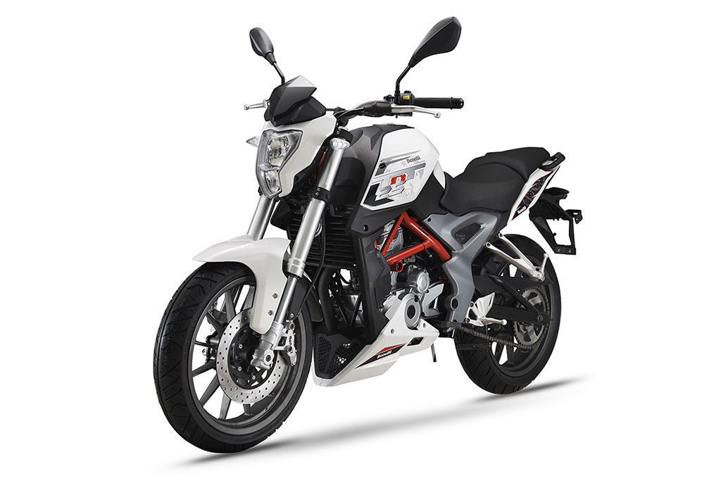 Benelli TNT 25 เบเนลลี ทีเอ็นที ปี 2015 : ภาพที่ 2