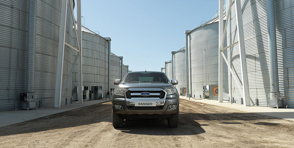 Ford Ranger Double Cab 2.2L XLS 4x2 Hi-Rider ฟอร์ด เรนเจอร์ ปี 2015 : ภาพที่ 4